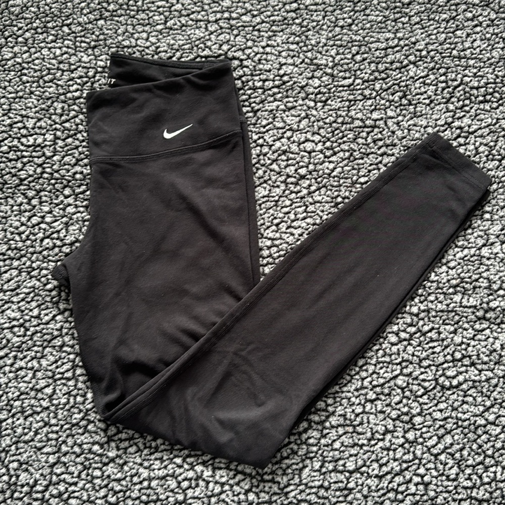 Nike leggings size S. Black